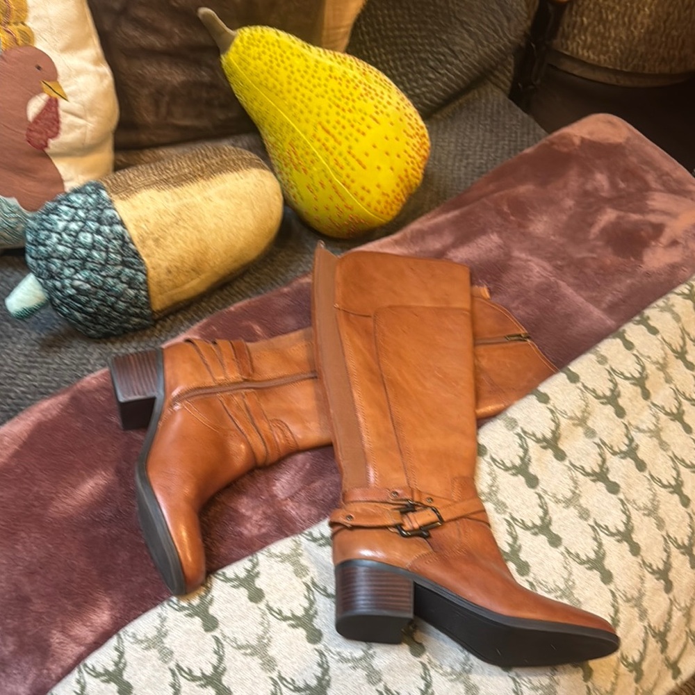 Brown Heeled Boots